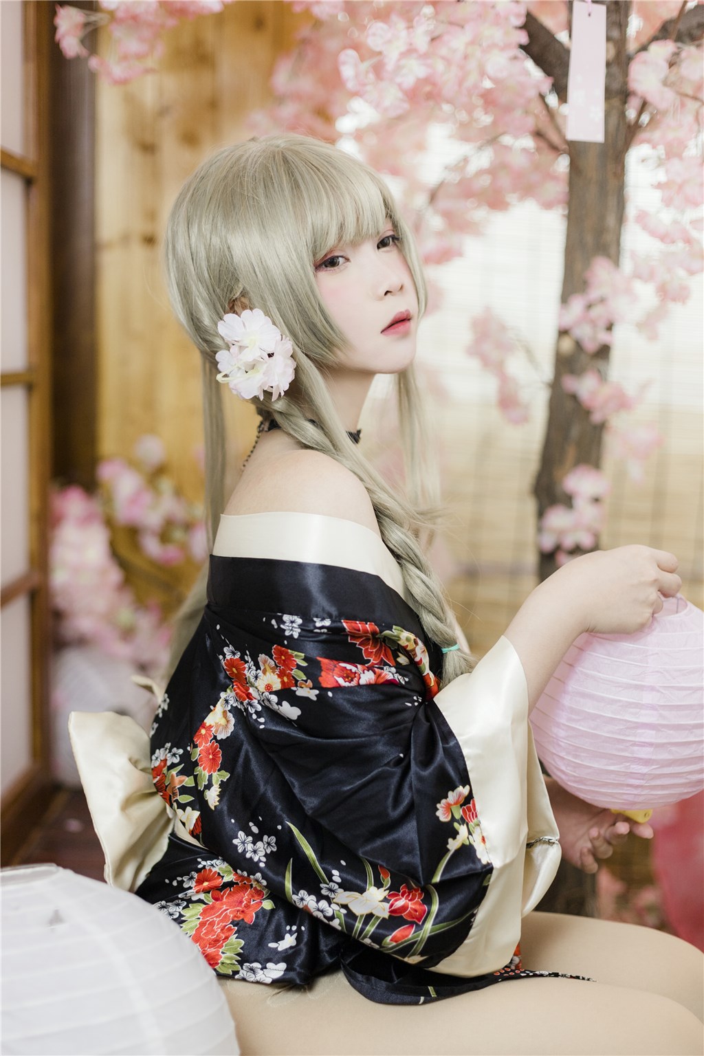 黑料网入口揭秘：知名主播的“副业”竟是高端伴游？，黑料 官网